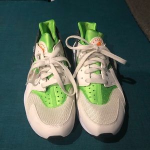 Nike Huarache sz 9